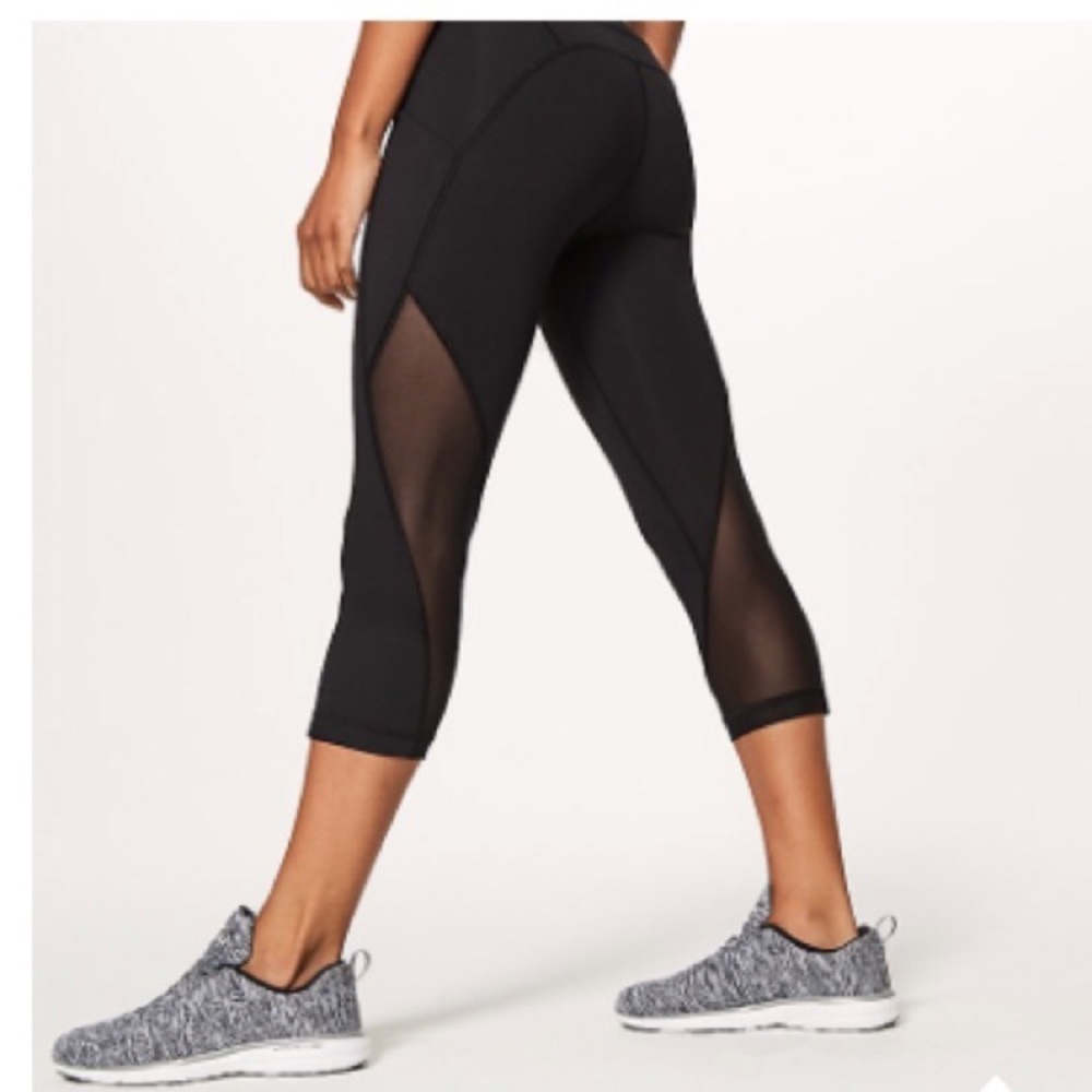 Sweat your heart out crop size 6 Black